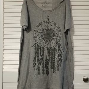 Gray dream catcher tee